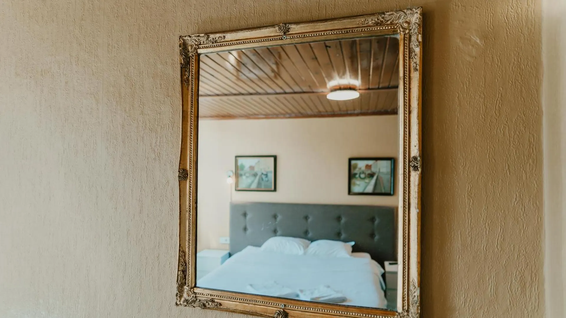 Hotel Cavalier Brujas