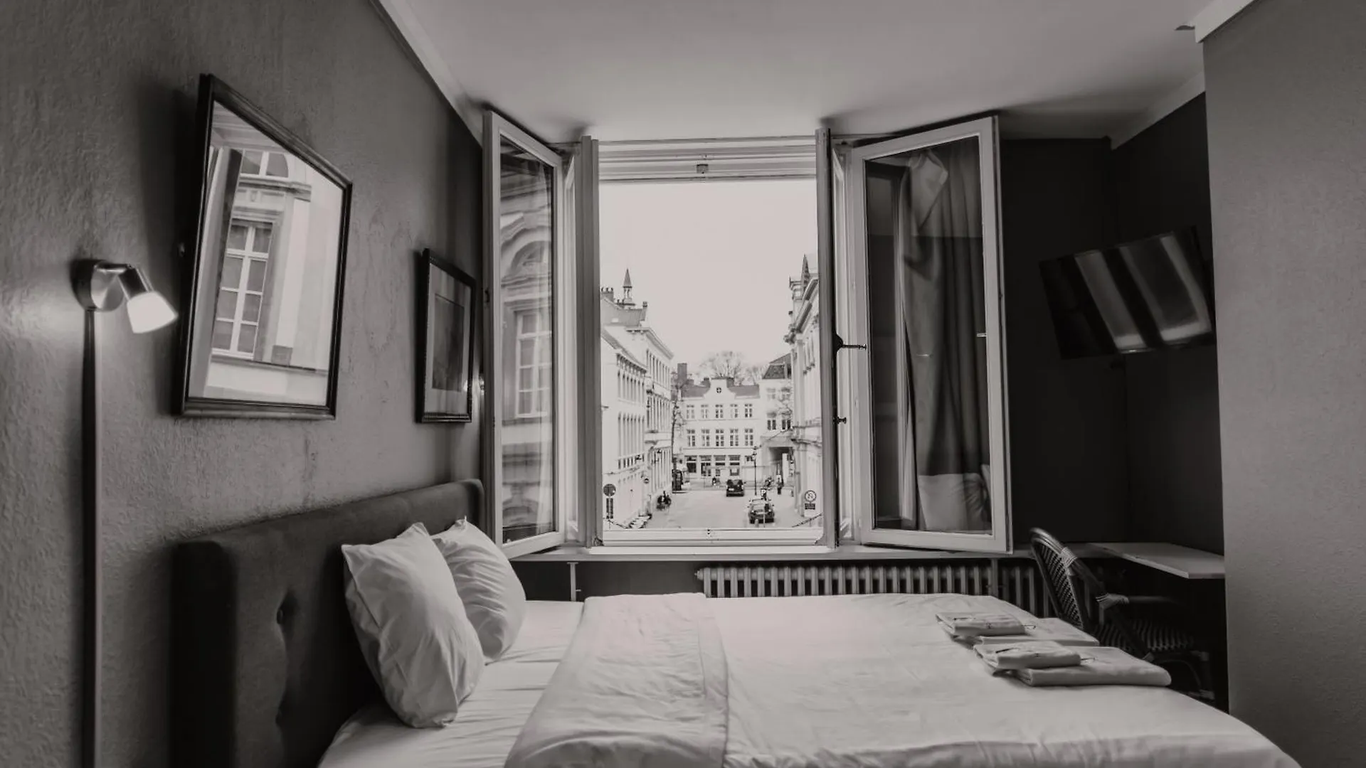 Hotel Cavalier Brujas