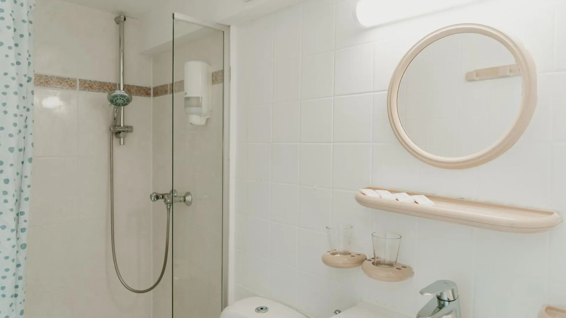 Hotel Cavalier Brujas