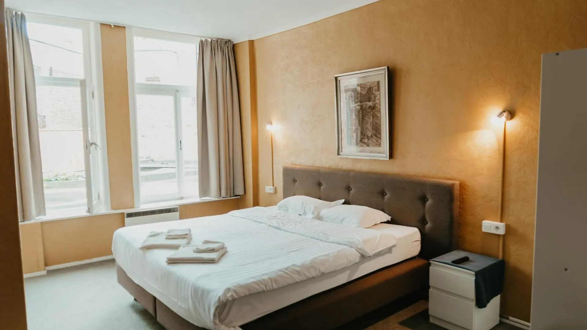 Hotel Cavalier Brujas