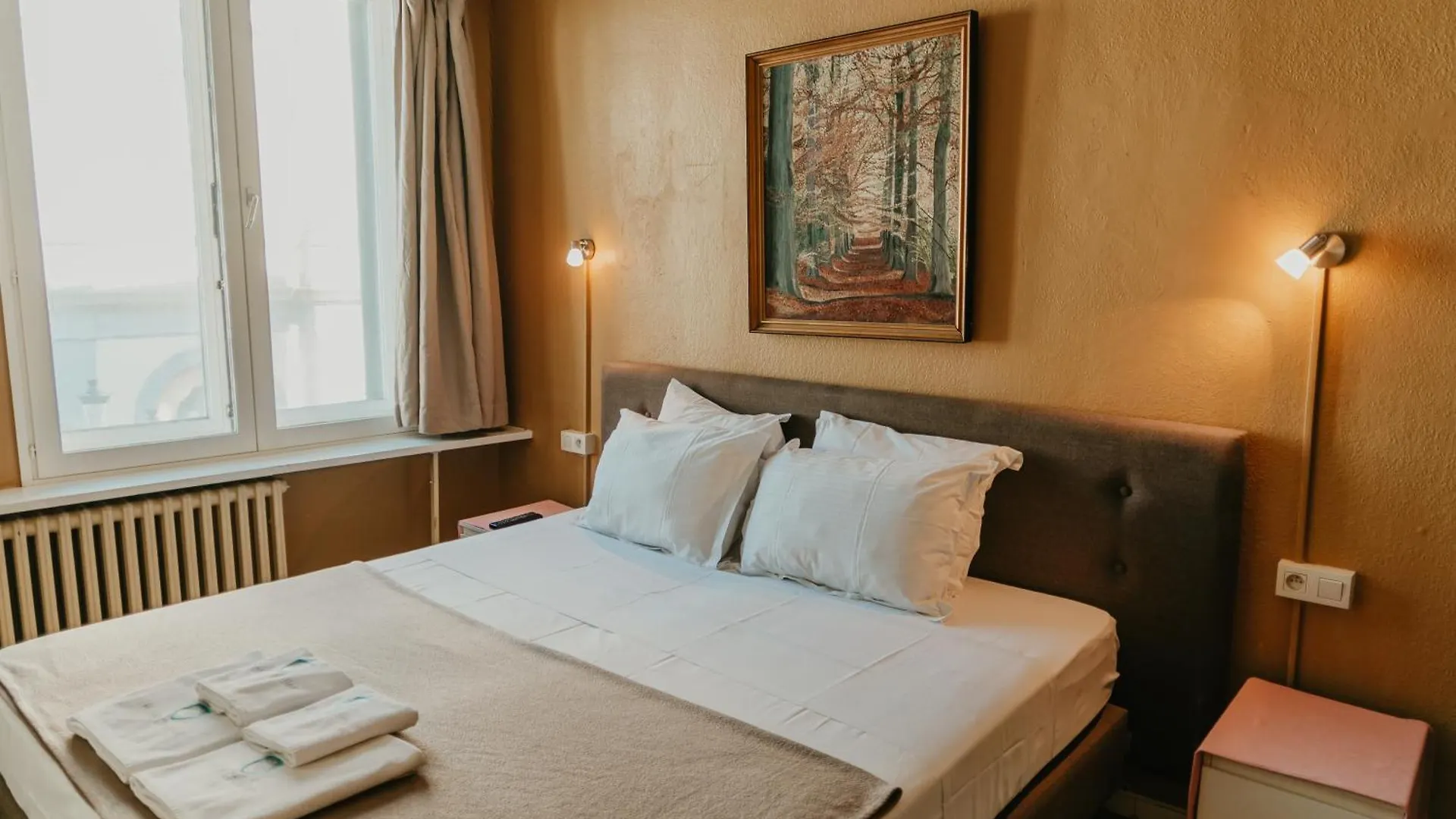 Hotel Cavalier Bruges 2*,